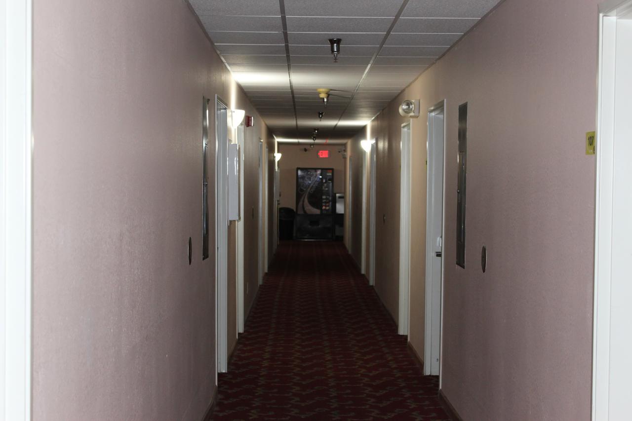 Super 8 By Wyndham Chenoa Hotel Kültér fotó